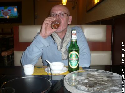 LA tsingtao.... bière chinoise de... 60cl!!!