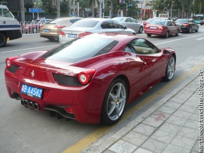 "Petite" Ferrari de Madame!!